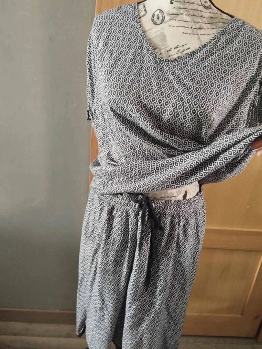 Ensemble jupe+ tunique bleu marine/blanc, Betty Barclay T42